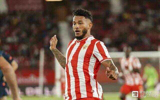 包含波尔图训练开放日；加时末段状态回暖引欢呼；西甲在即；临场指挥获称赞的词条