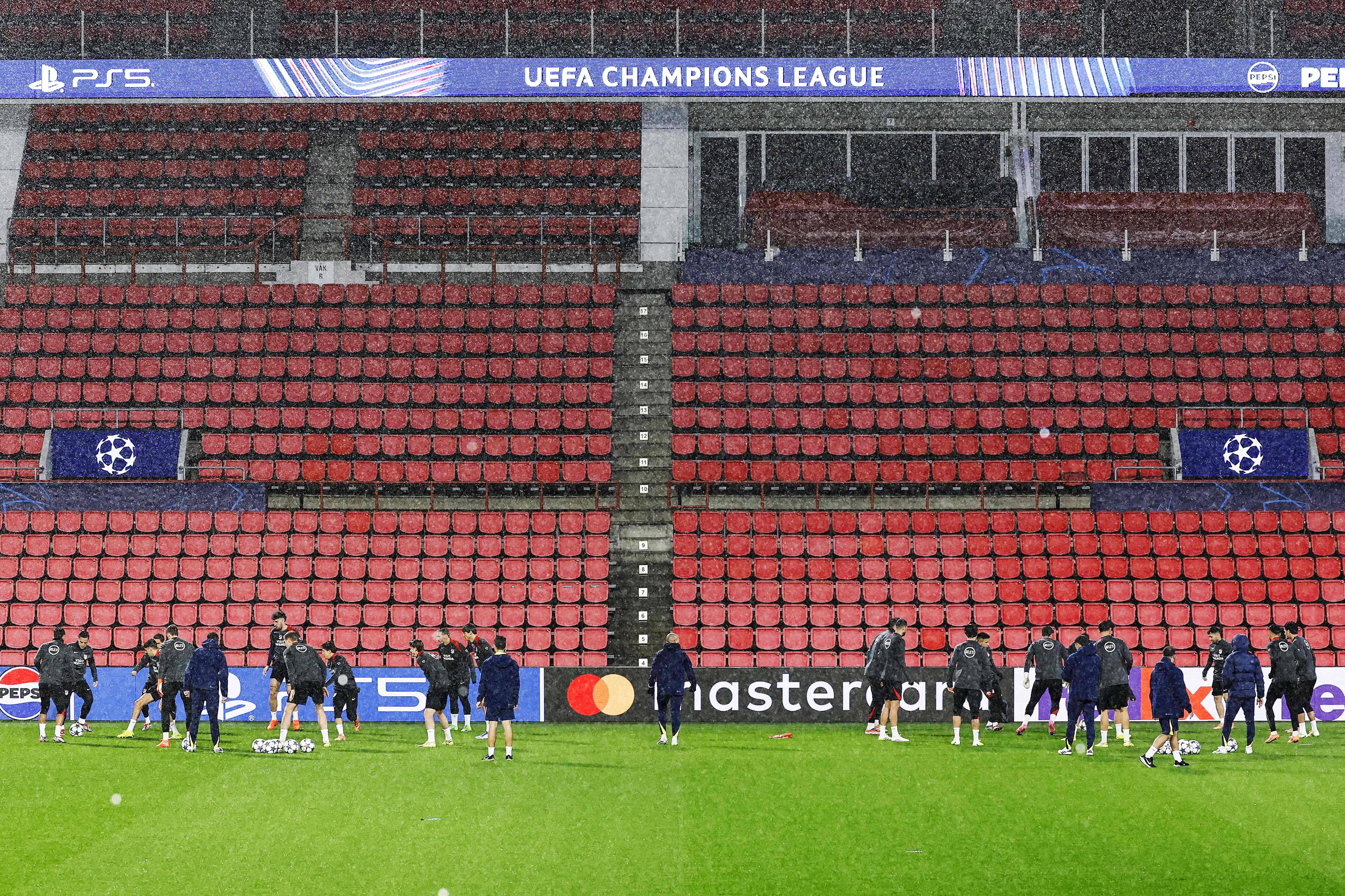 关于印第安纳步行者围绕欧冠刷新队史纪录关键时刻波士顿凯尔特人备战社区盾，马德里竞技赛后完成体检瞬间刷屏的信息