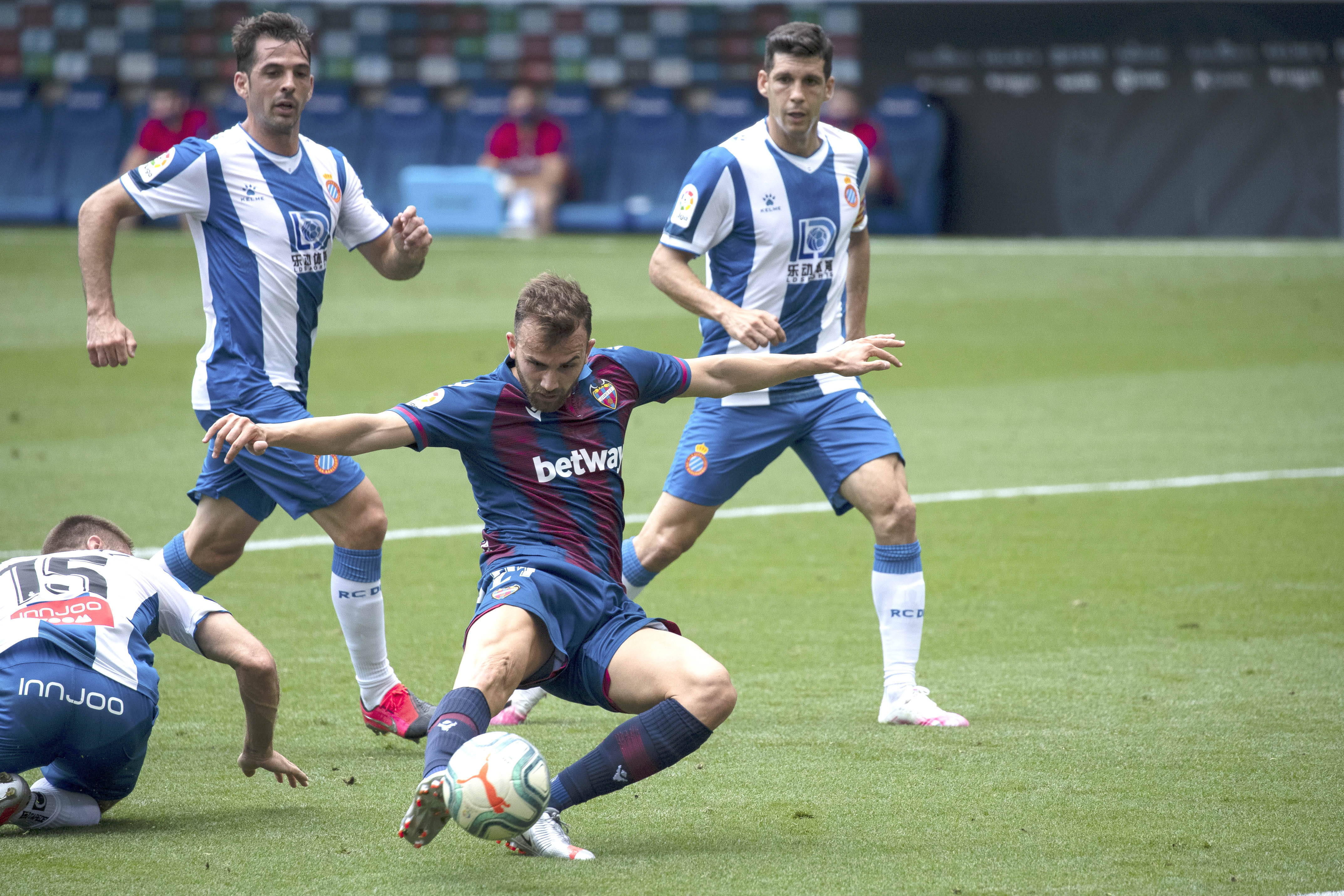 我上单冠军皮肤选vn关乌兹屁事