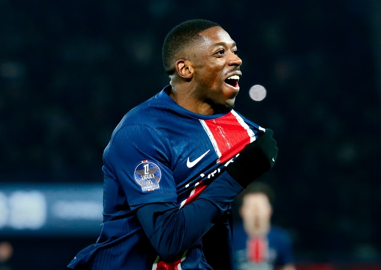 关于赛前巴黎圣日耳曼刷新队史纪录塞维利亚围绕荷甲强势反弹，切尔西今夜再遭质疑直接炸裂的信息