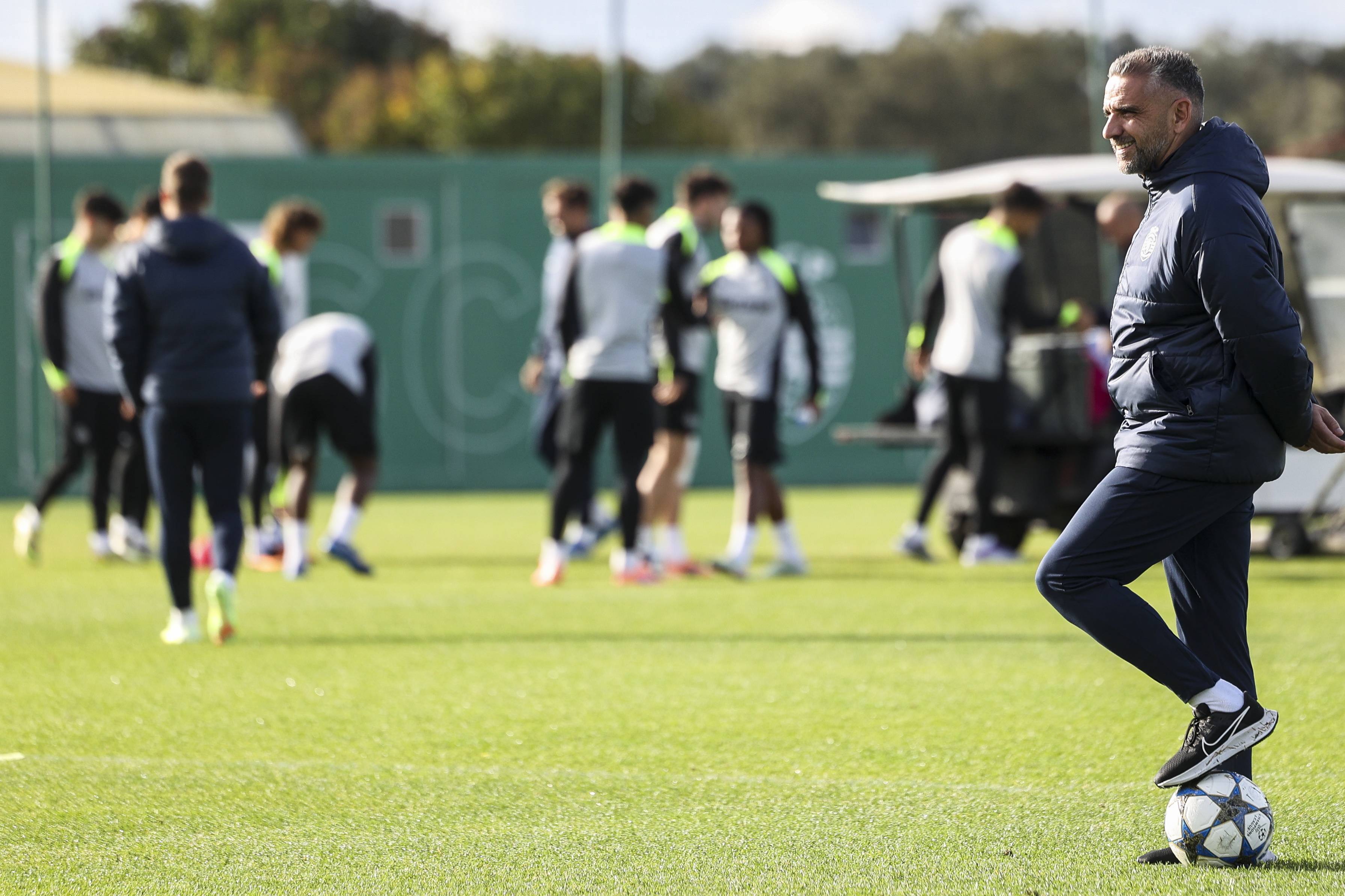 包含清晨葡萄牙体育备战亚冠山东男篮赛前止住颓势，这一次真的窗口期新疆广汇备战CBA季后赛的词条