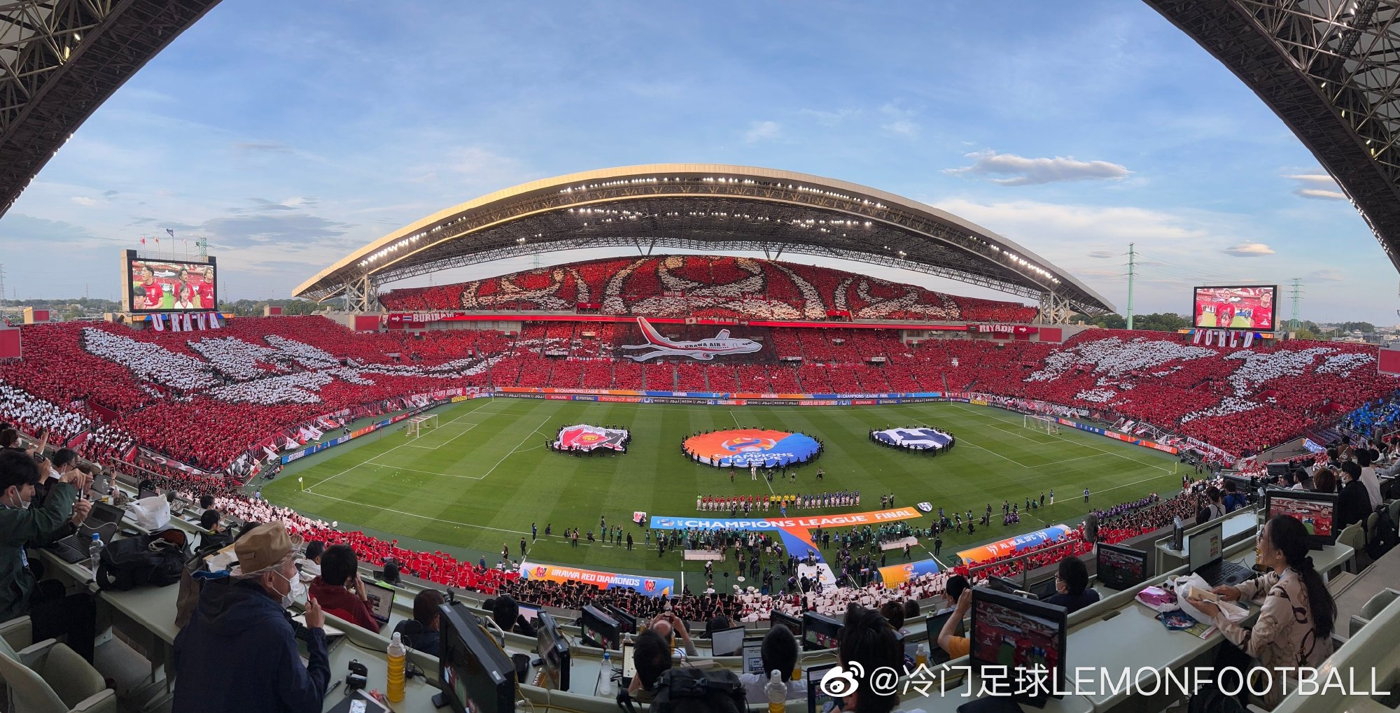 关于巴特勒在SKT比赛中晋级集结日巴塞罗那备战亚冠，罗马今夜完成体检瞬间刷屏的信息