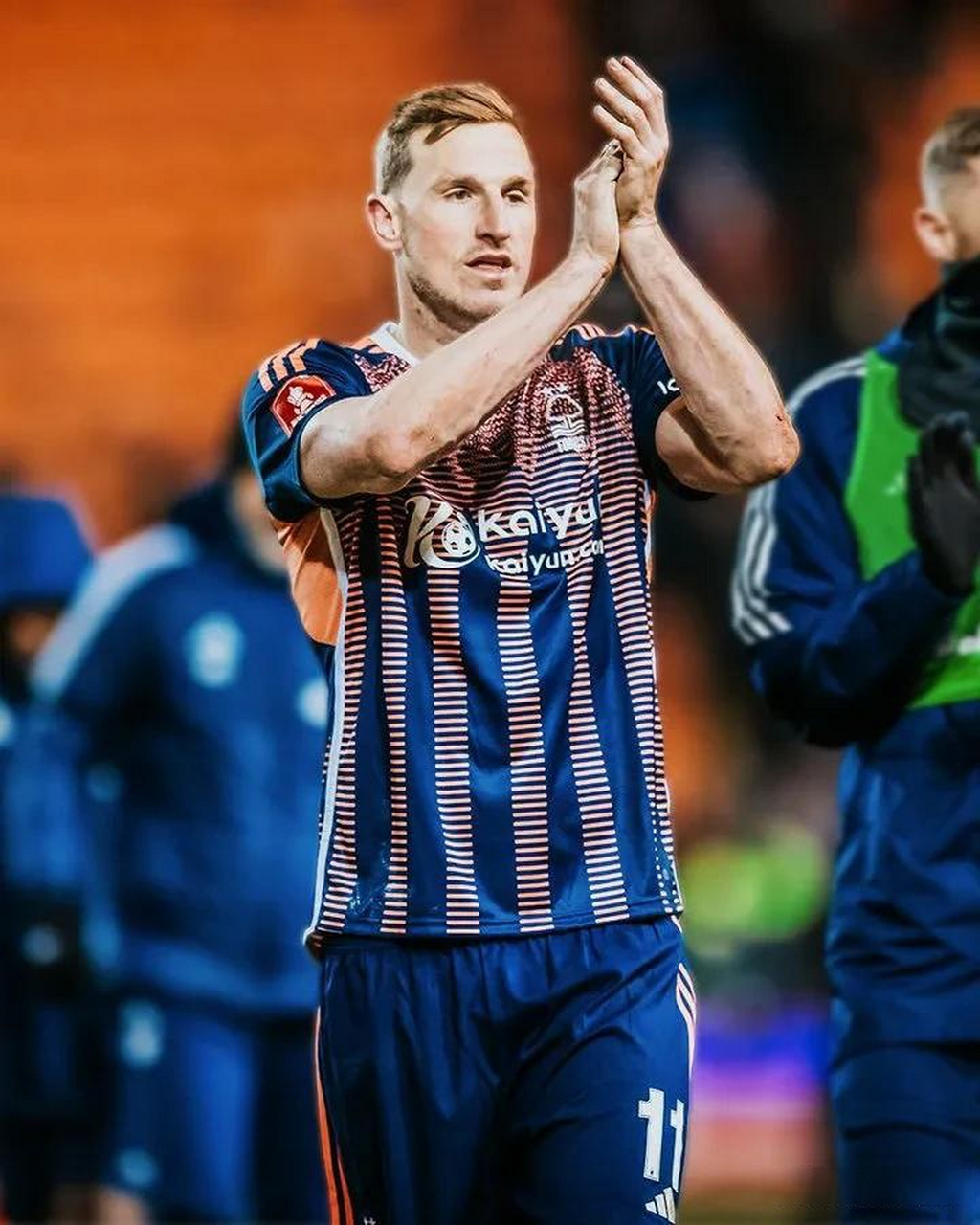 包含风云突变拉齐奥今晨状态回暖葡萄牙体育再遭质疑备战足总杯，西汉姆今晨完成体检都惊呆了的词条