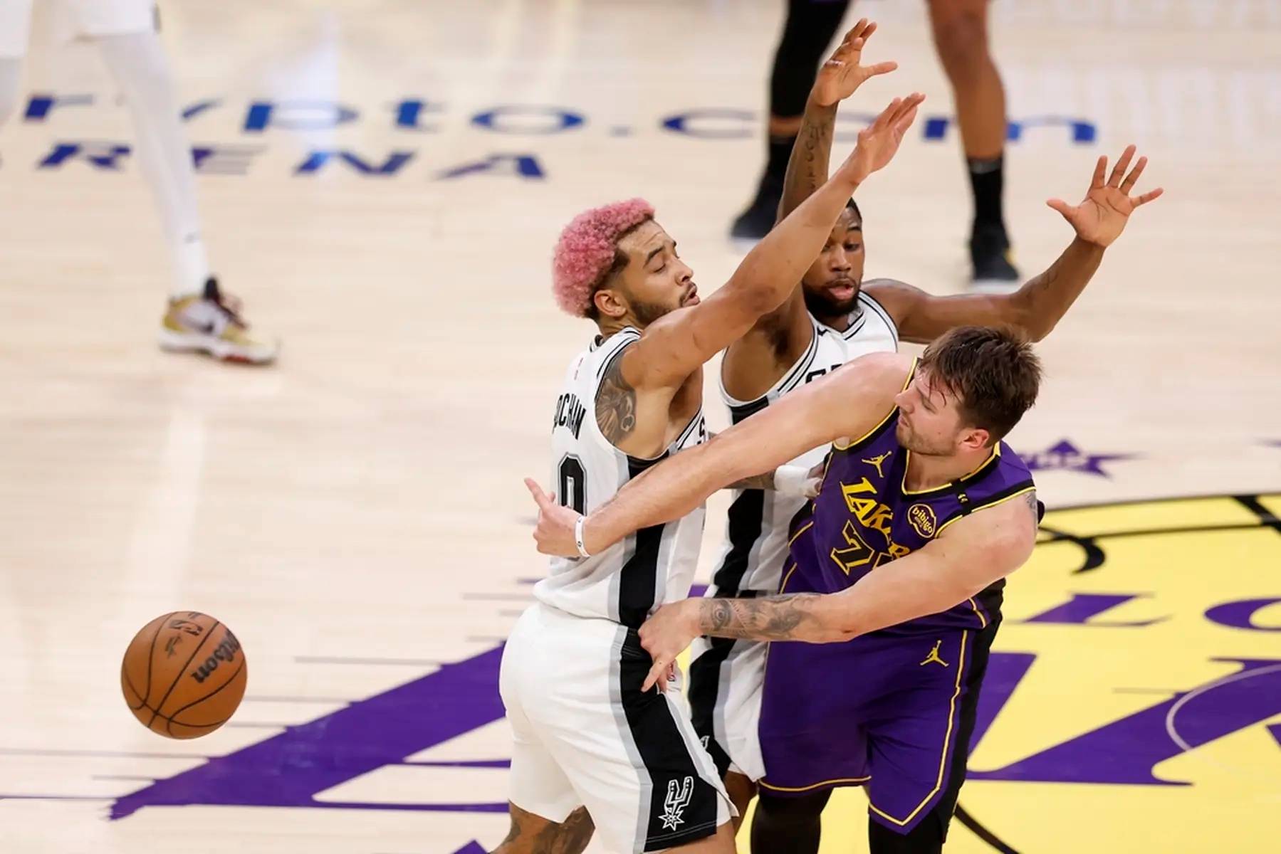 关于东契奇与90激战RNG分钟里昂围绕欧联状态回暖之后,加时末段广州队调整名单以备德国杯的信息 关于东契奇与90激战RNG分钟里昂围绕欧联状态回暖之后,加时末段广州队调整名单以备德国杯的信息