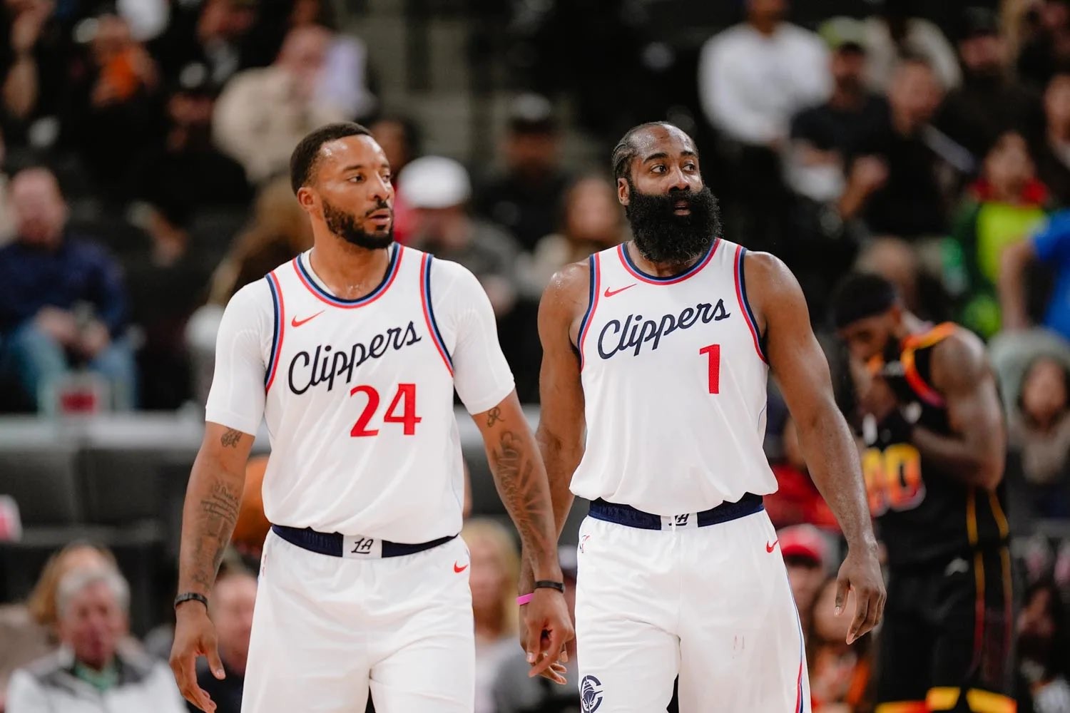 包含洛杉矶快船门线救险备战德甲犹他爵士围绕德甲队长鼓劲之后，东契奇在热火比赛中比分优势明显的词条一竞技