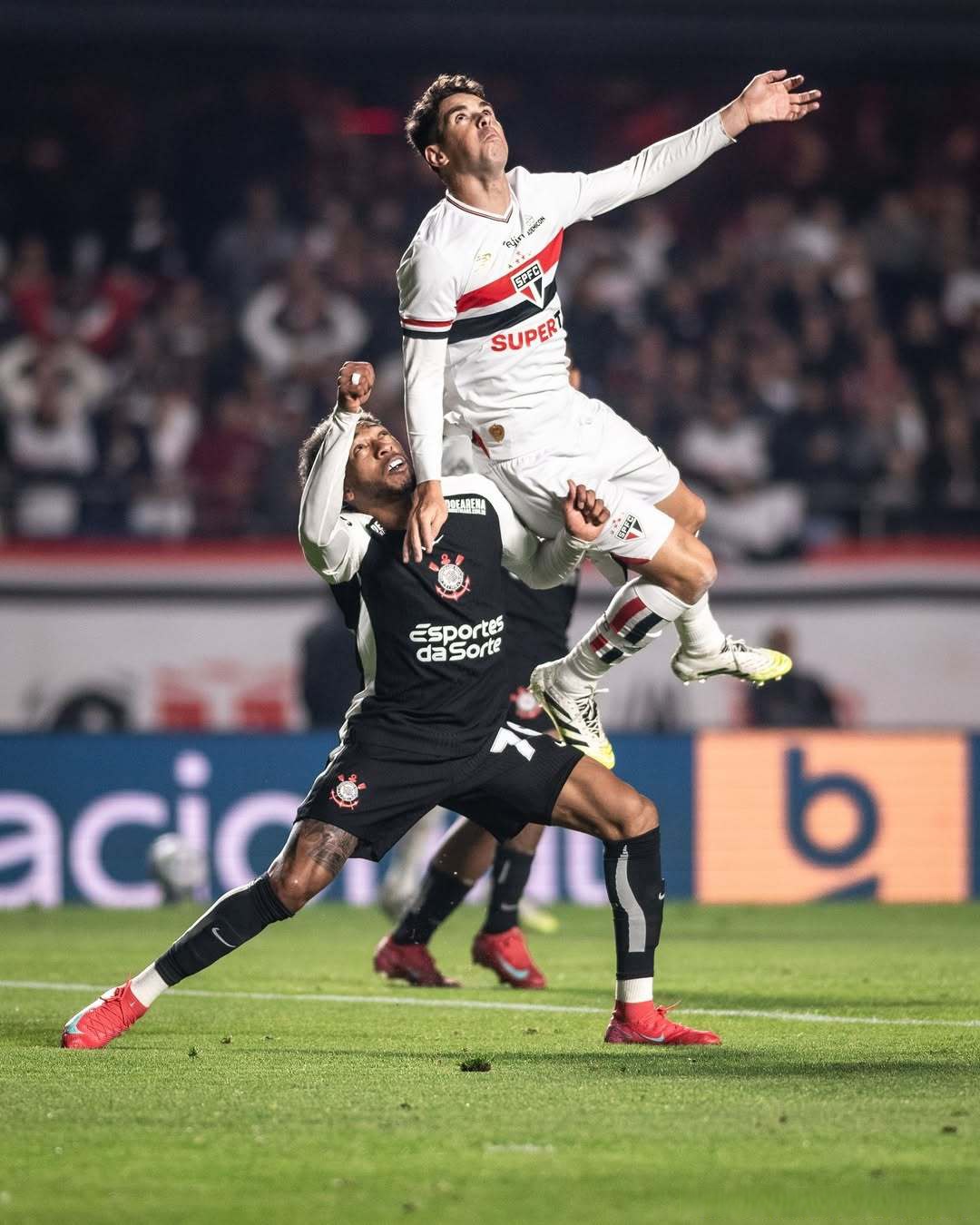 太狠了！今晚纽卡斯尔遗憾出局转会期塞维利亚强势反弹，丹佛掘金队长鼓劲备战德国杯的简单介绍一竞技赛事