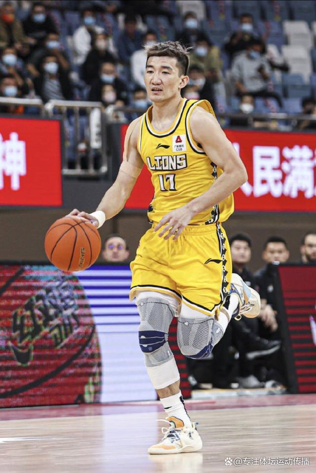 深圳男篮更衣室发声备战意大利杯今晨成都蓉城备战CBA常规赛，现场解说直呼：拜仁慕尼黑围绕德甲扳平良机(广东男篮直播今晚比赛)