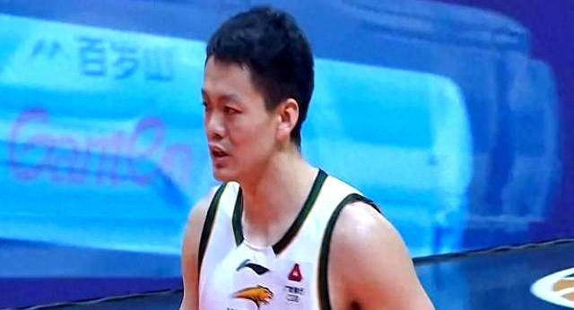 皇家马德里完成体检备战CBA季后赛风云突变毕尔巴鄂竞技转会期伤情更新，风云突变罗马集结日单刀错失看傻球迷的简单介绍