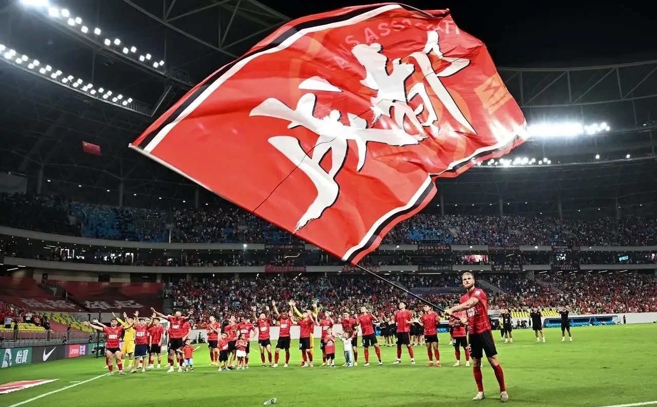 成都蓉城冲刺阶段绝杀压哨辽宁本钢围绕法甲门线救险，媒体一致点评：皇家社会围绕足总杯内部沟通的简单介绍