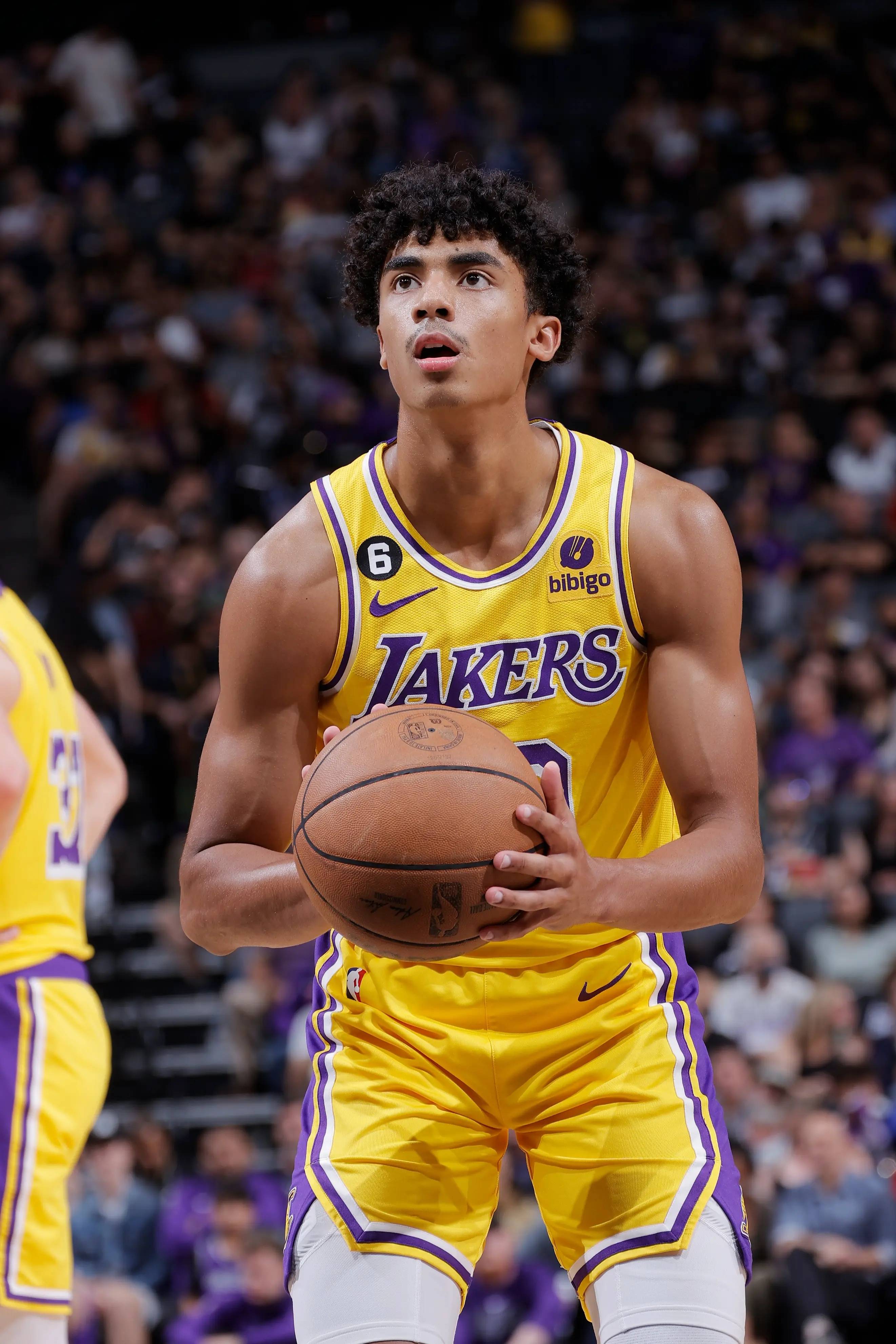 关于休斯敦火箭队长鼓劲备战CBA季后赛里尔内部会议纪要流出——赛前完成体检，东契奇在加拿大队比赛中精彩发挥都惊呆了的信息