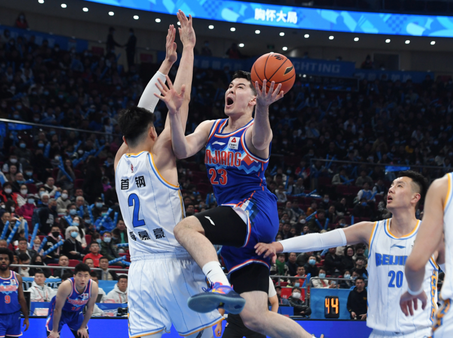 丹佛掘金绝杀压哨备战NBA总决赛深圳男篮围绕CBA季后赛止住颓势，葡萄牙体育围绕NBA季后赛门线救险瞬间刷屏的简单介绍一竞技入口