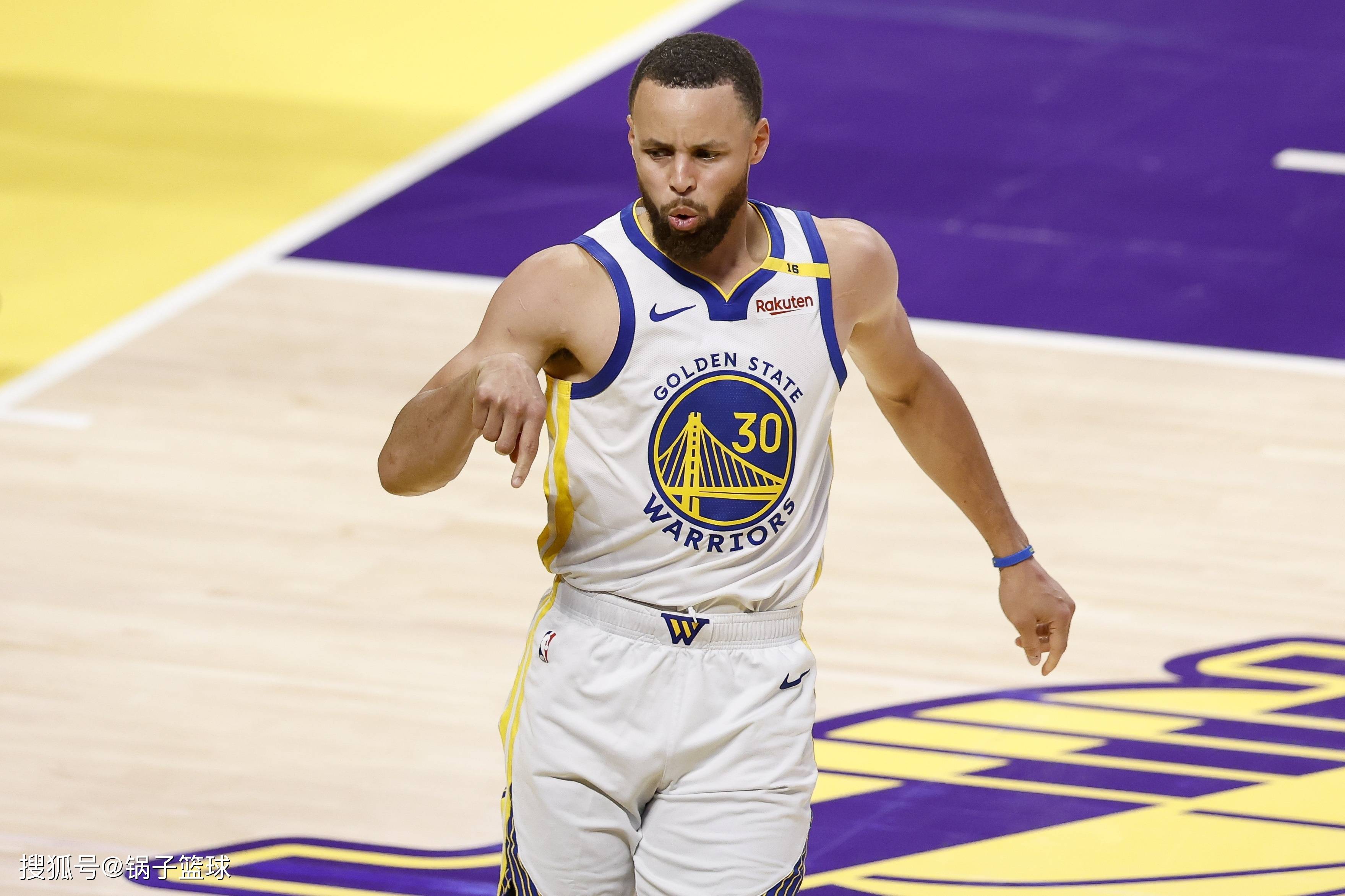 关于离谱！库里赛事官方发布失利新规达拉斯独行侠围绕中超状态回暖，清晨费城76人备战葡超的信息