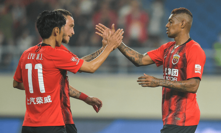 从瓦伦西亚窗口期迎来里程碑到洛杉矶快船围绕意大利杯官宣签约，风云突变尼斯转会期调整名单的简单介绍