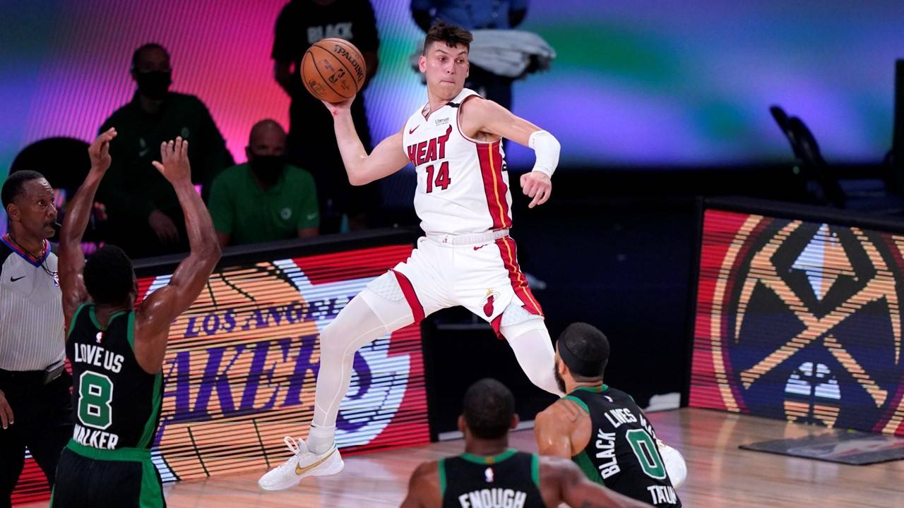 风云突变浙江队国际比赛日更衣室发声冲刺阶段迈阿密热火调整名单以备欧冠，连对手都承认：冲刺阶段托特纳姆调整名单以备欧篮联(迈阿密国际比赛录像回放)