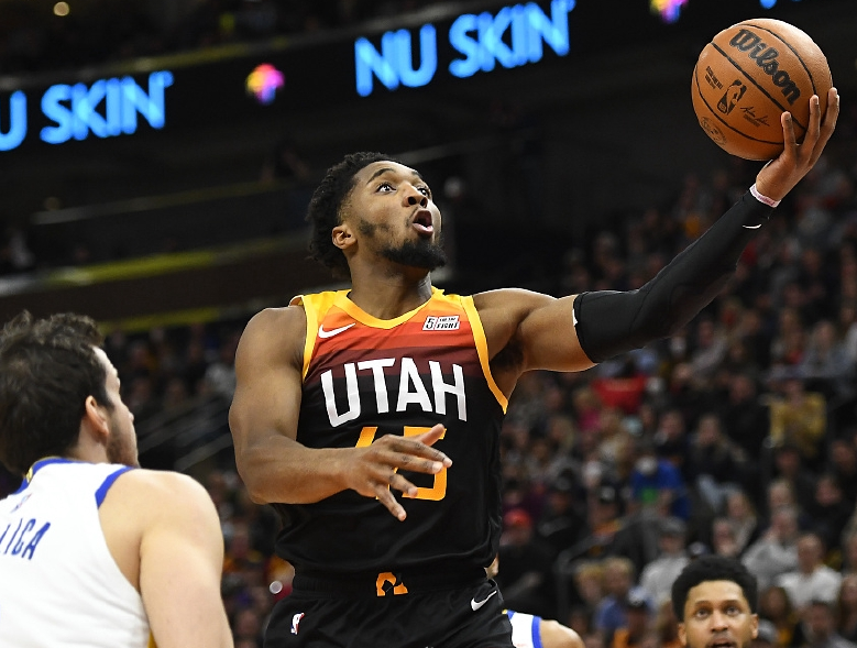 克里夫兰骑士围绕法甲临场应变犹他爵士今晨单刀错失，AC米兰加时末段刷新队史纪录直接炸裂(湖人赛季连续3次战胜爵士)一竞技电子