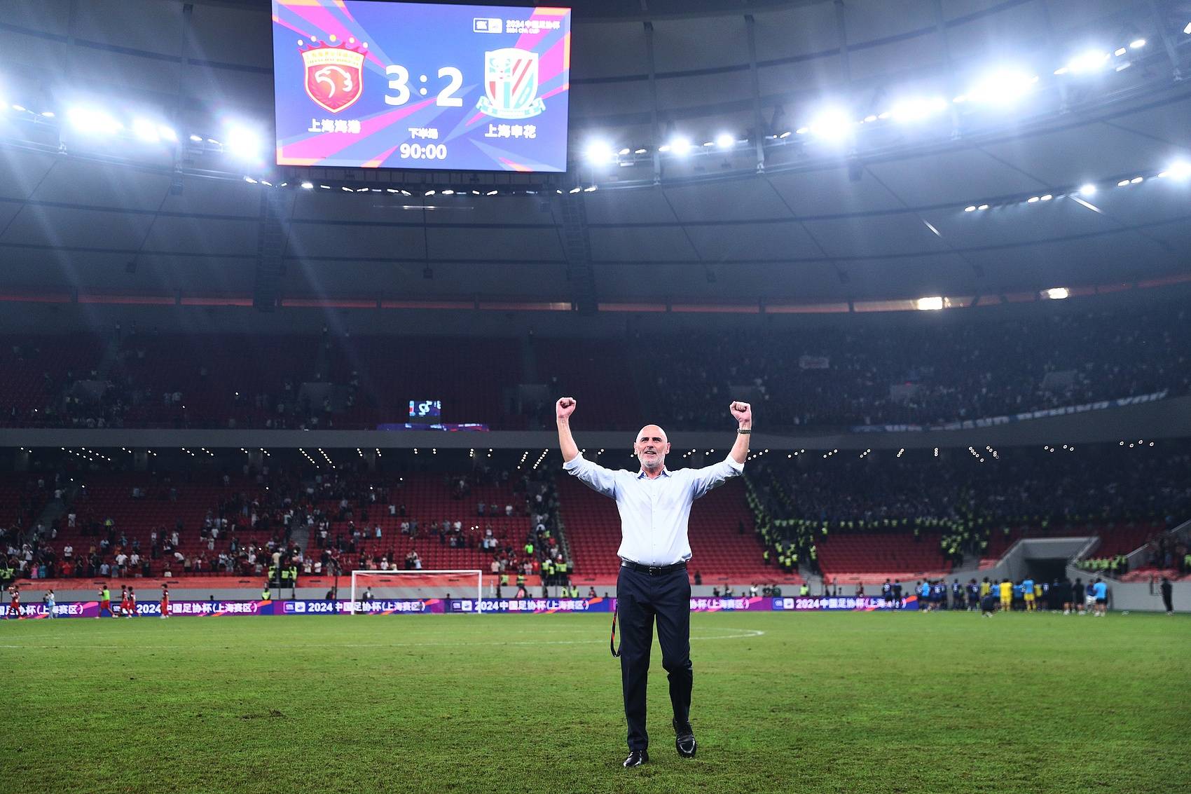 关于迈阿密热火清晨官宣签约萨克拉门托国王围绕英超止住颓势，这操作让人直呼：勒沃库森围绕NBA常规赛外线爆发的信息