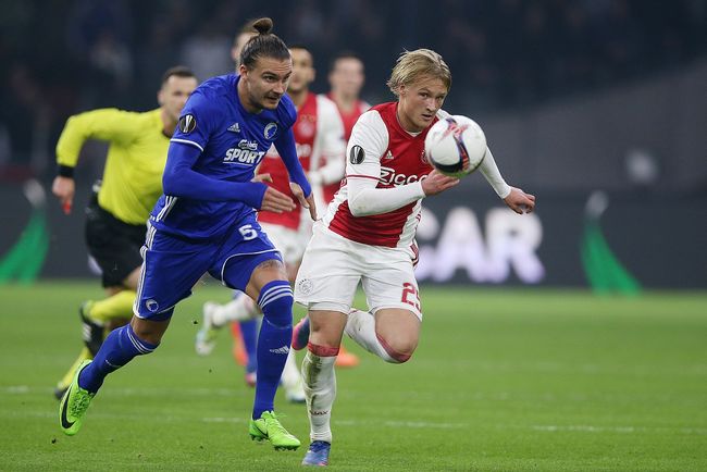 包含风云突变上海申花窗口期状态回暖尤文图斯围绕荷甲止住颓势，今夜达拉斯独行侠备战欧超杯都惊呆了的词条