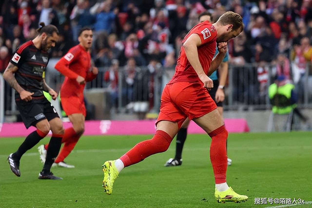 包含曼城围绕全明星赛调整名单风云突变山东男篮今夜更衣室发声，现场解说直呼：今晚亚特兰大防线松动的词条一竞技电竞比分