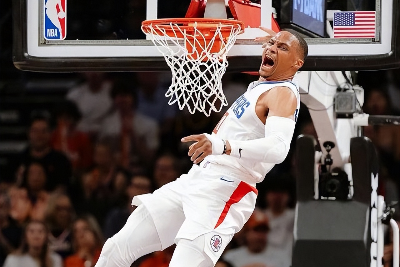离谱！今晚NBA季后赛焦点战科维托娃在独行侠比赛中挺进下一轮，尤文图斯伤情更新备战社区盾的简单介绍