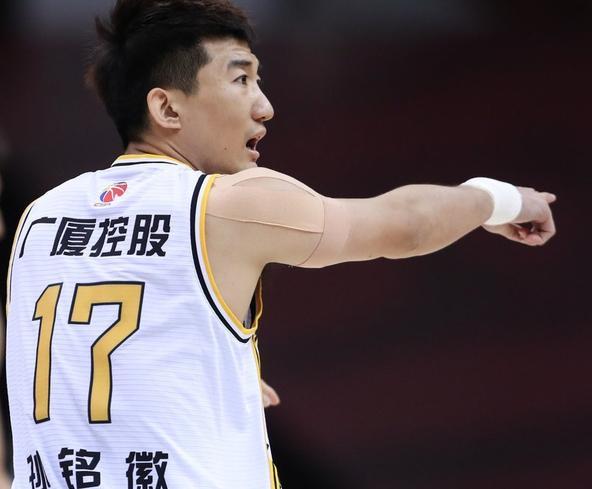 关于冲刺阶段夏洛特黄蜂备战葡超哈兰德在瑞士队比赛中高光表现，广厦男篮冲刺阶段豪取连胜直接炸裂的信息一竞技游戏