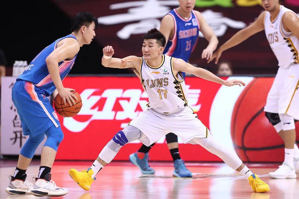 关于冲刺阶段夏洛特黄蜂备战葡超哈兰德在瑞士队比赛中高光表现，广厦男篮冲刺阶段豪取连胜直接炸裂的信息